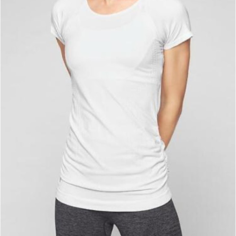 Athleta Speedlight Tee Size Small